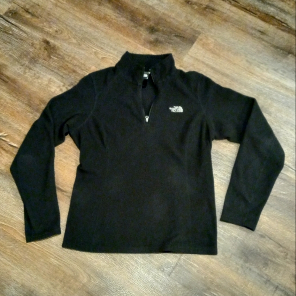 The North Face Women's Black fleece 1/2 Zip Pullover, Size Medium